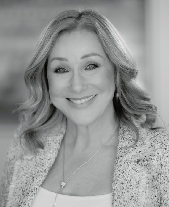 Dee Barrett-Davies