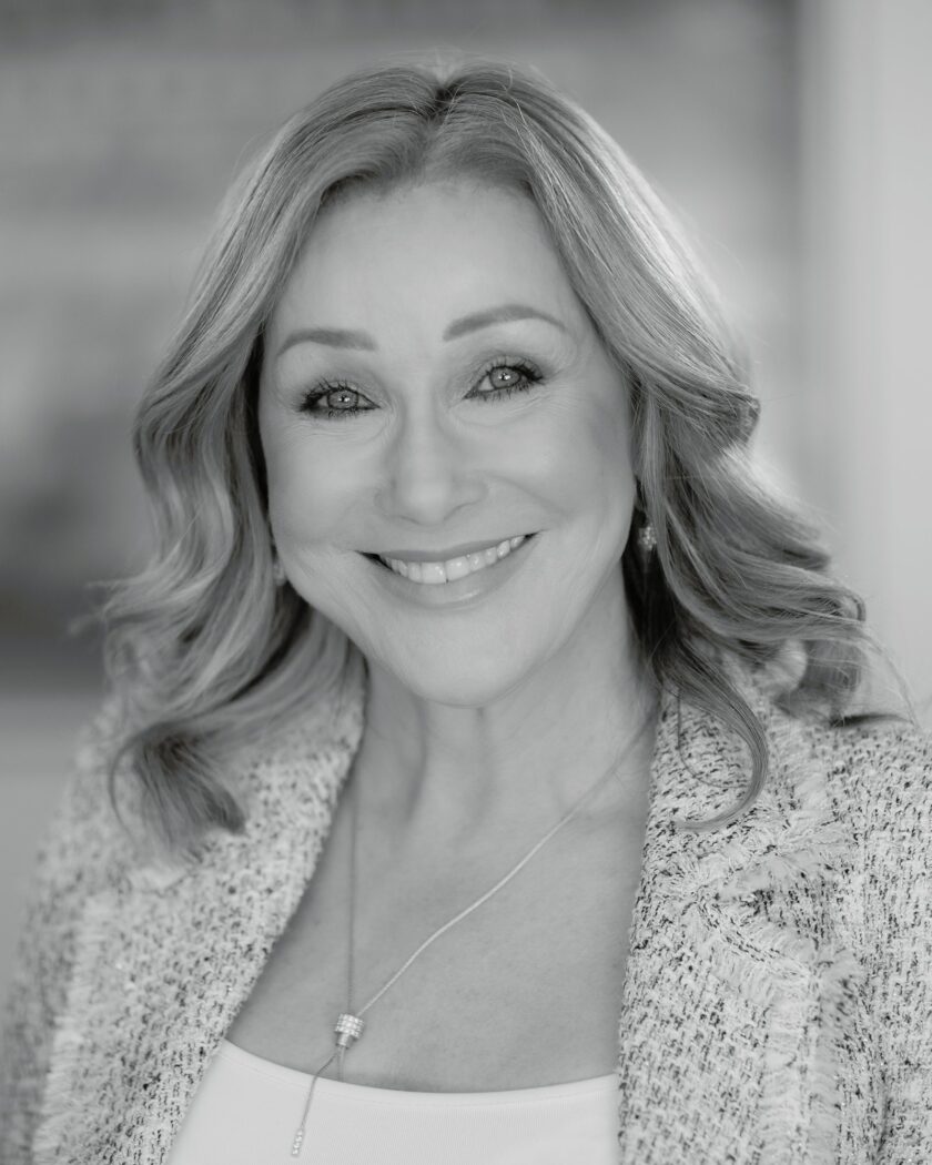 Dee Barrett-Davies