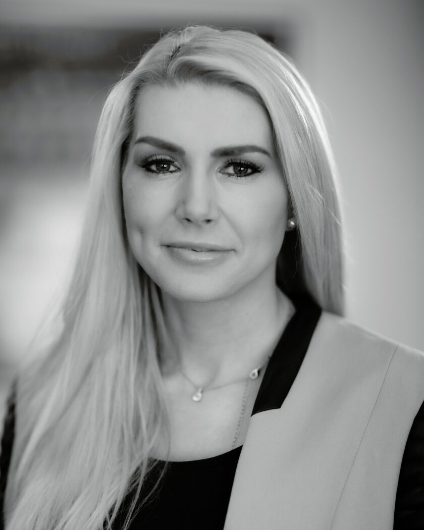 Siobhan Barrett-Davies