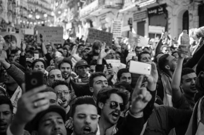Managing Retail Store Crowds with Two-Way Radio Comms
