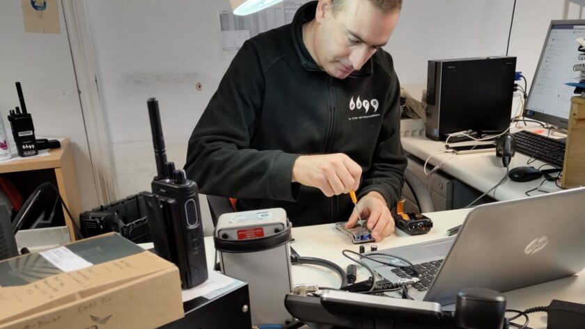 Two-way radio ‘walkie-talkie’ Maintenance